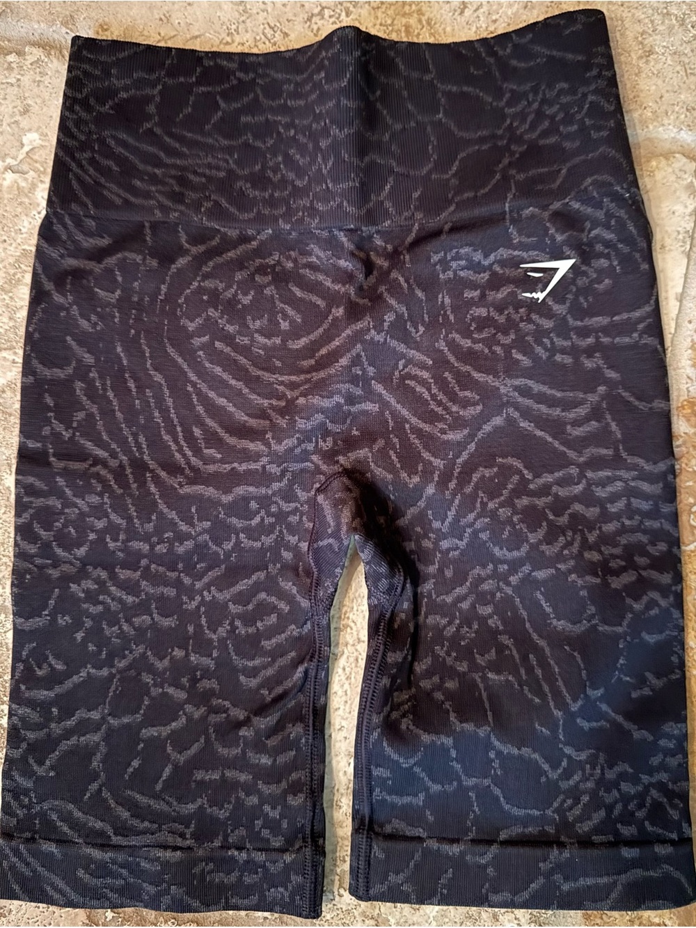Gymshark Black Patterned Lift Seamless Shorts 
Size Small BRAND NEW